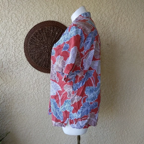 Reyn spoone tropical  short sleeve button down top - Picture 2 of 6